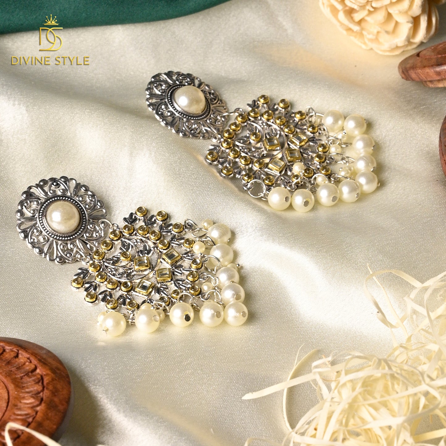 Divine Style Traditional Kundan Pearl Jhumka