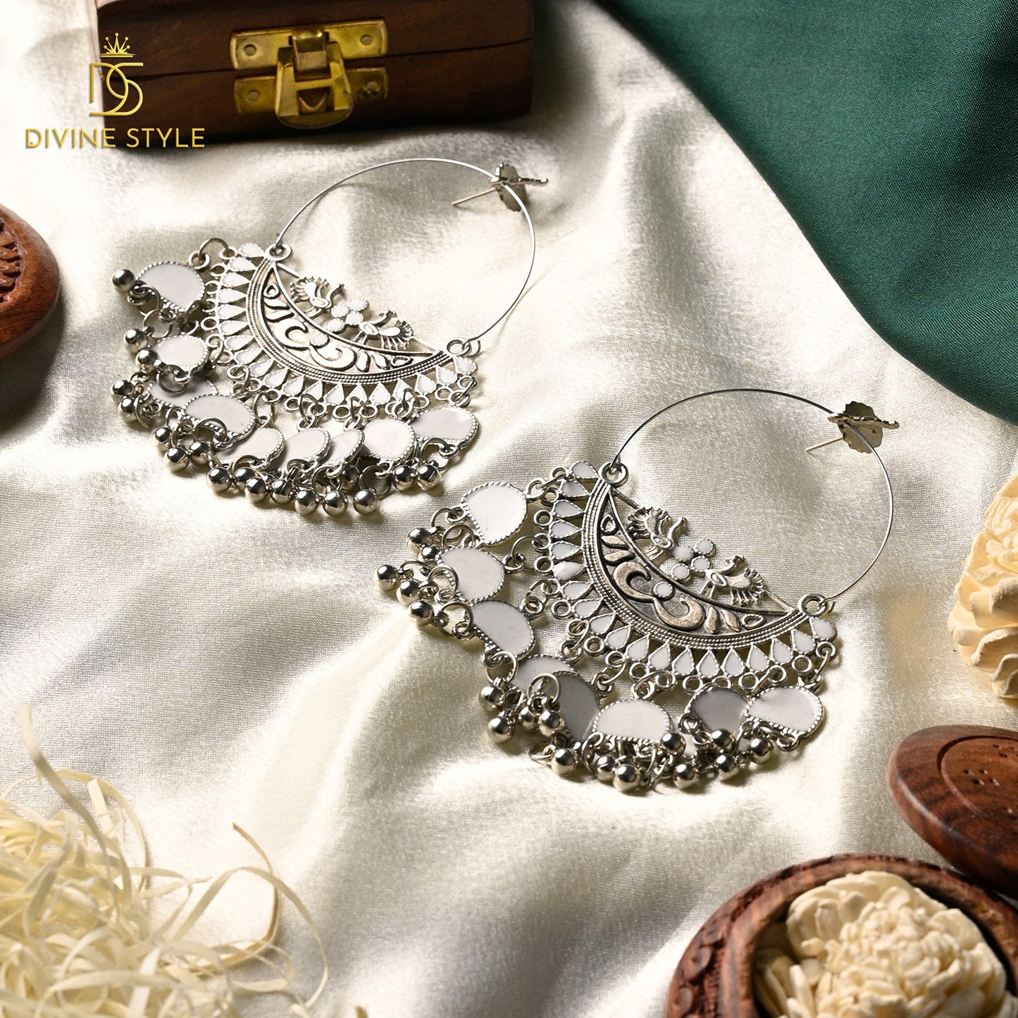 Divine Style Ethnic Jhumka (White)