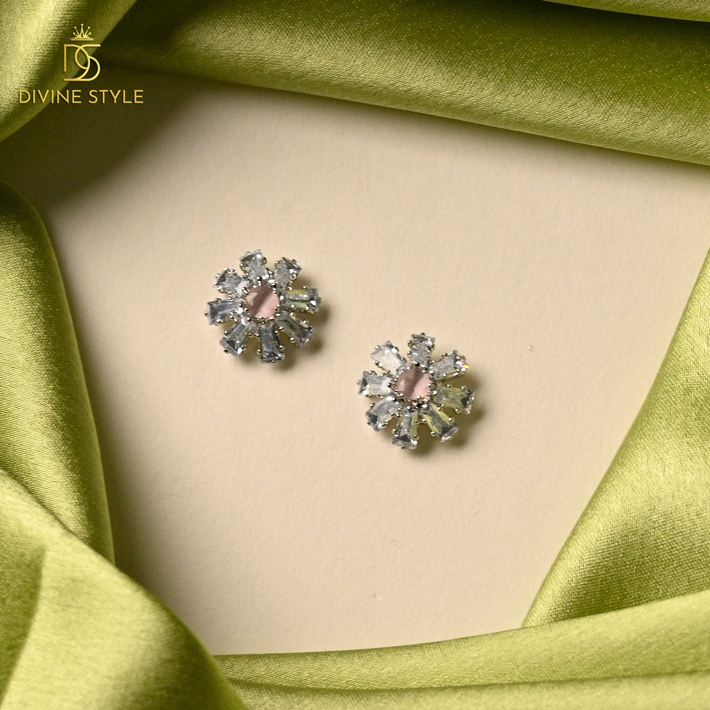 Divine Style Cubic Zirconia Necklace Set With Earring