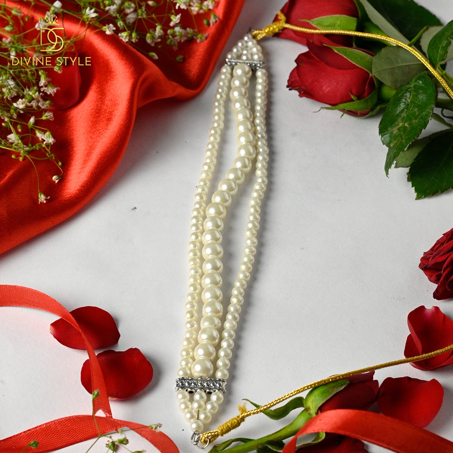 Divine Style White Pearl String Necklace