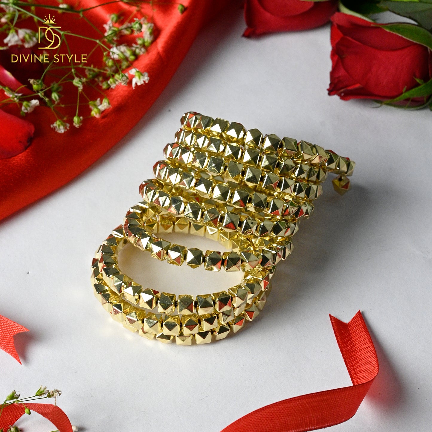 Divine Style Bangle Set (Gold)
