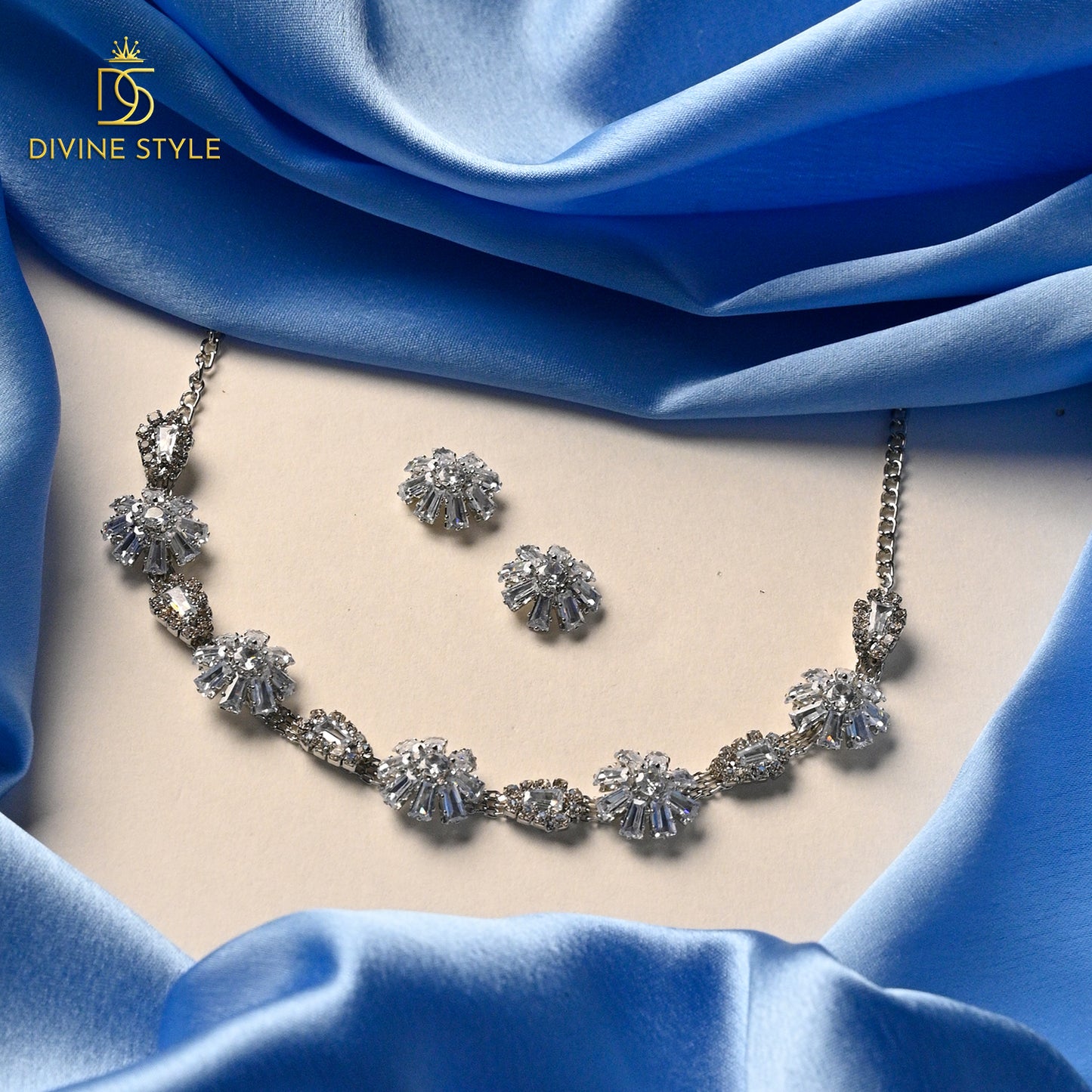 Divine Style Cubic Zirconia Necklace Set With Earring