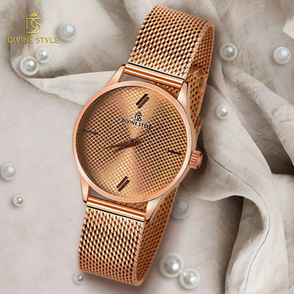 Divine Style Rose Gold Plated Mesh Chain Analog Wrist Watch for Women (Golden)