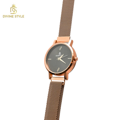 Divine Style Rose Gold Plated Mesh Chain Analog Wrist Watch for Women (Black)