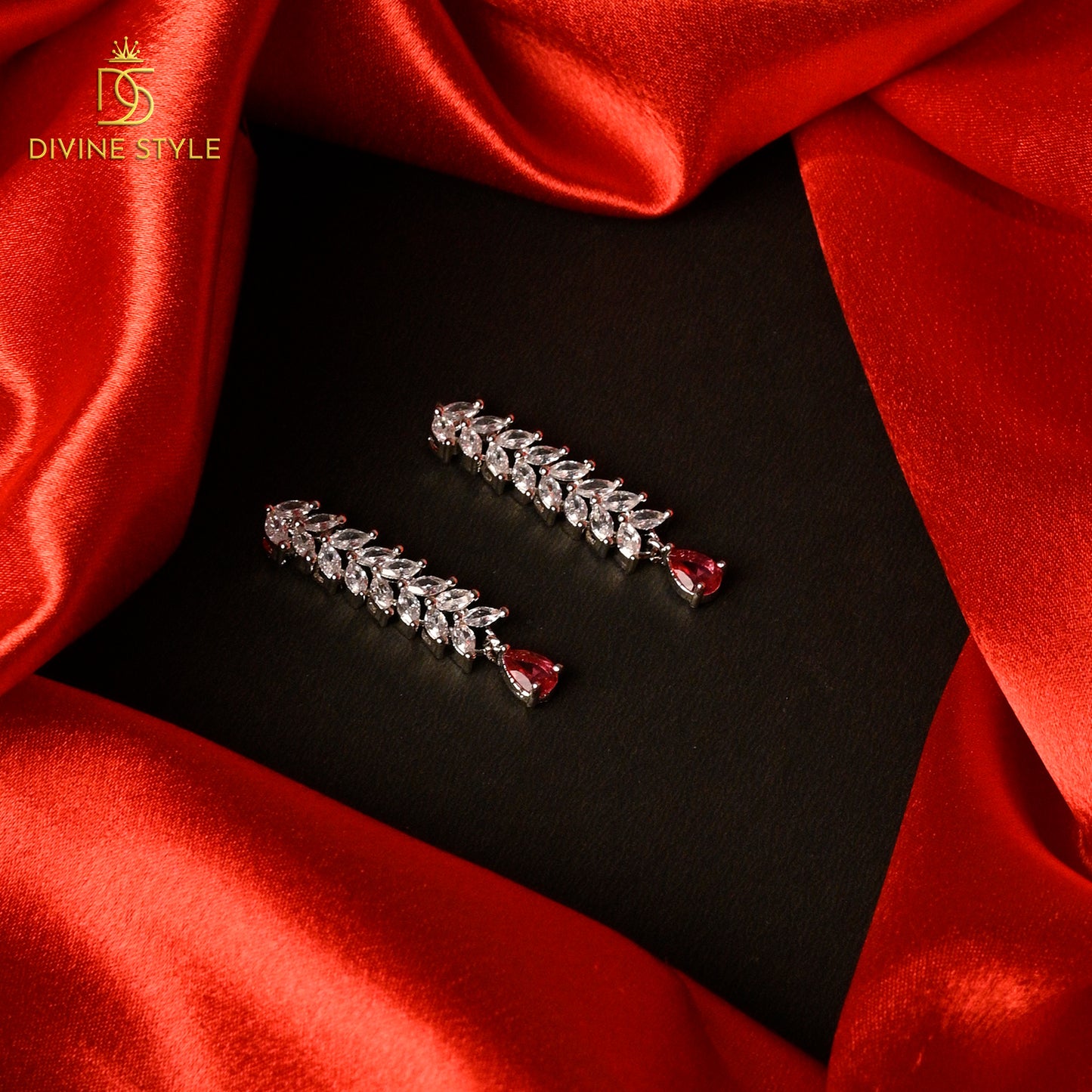 Divine Style Graceful Women jewellery sets
