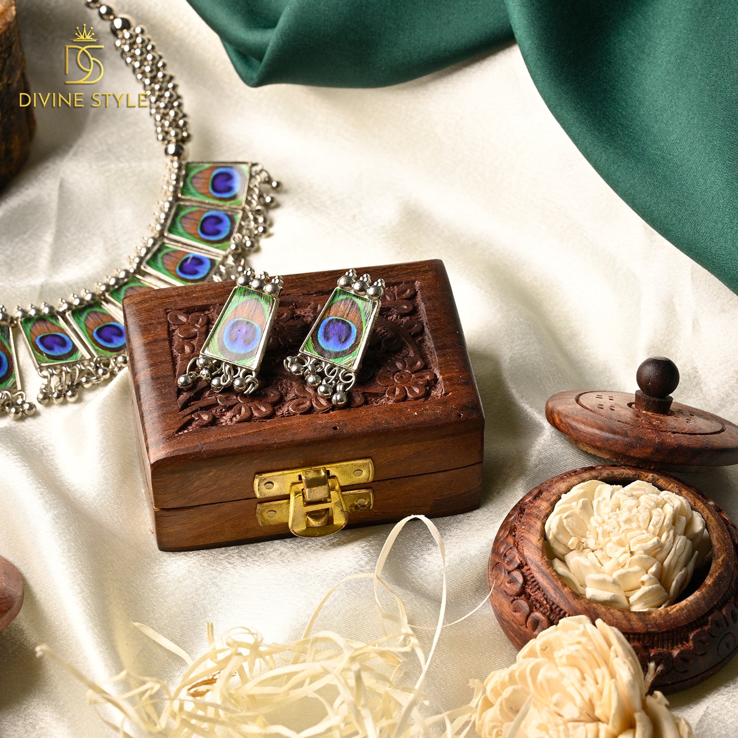 Divine Style Emporium Silver Plated Peacock Necklace with Earrings