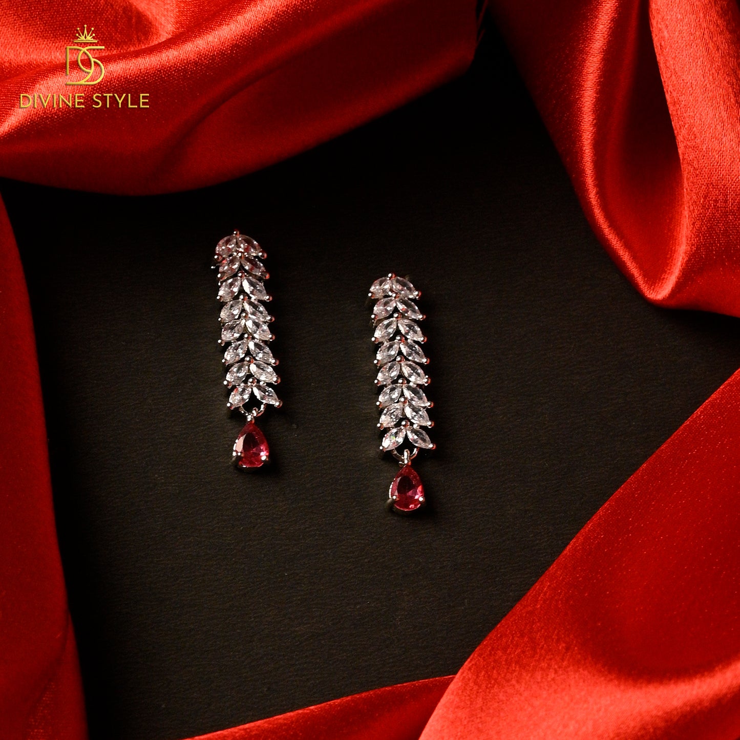 Divine Style Graceful Women jewellery sets