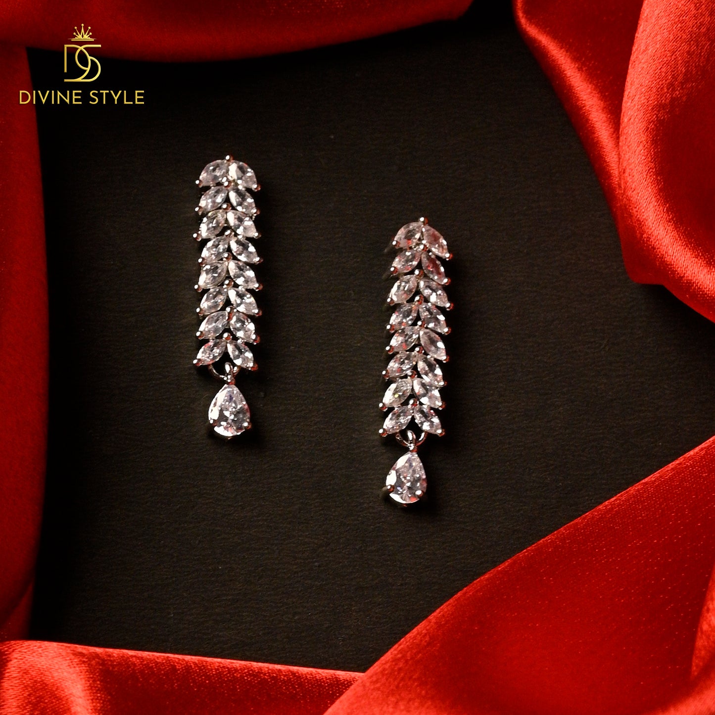 Divine Style Graceful Women jewellery sets