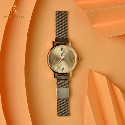 Divine Style Rose Gold Plated Mesh Chain Analog Wrist Watch for Women (Golden)