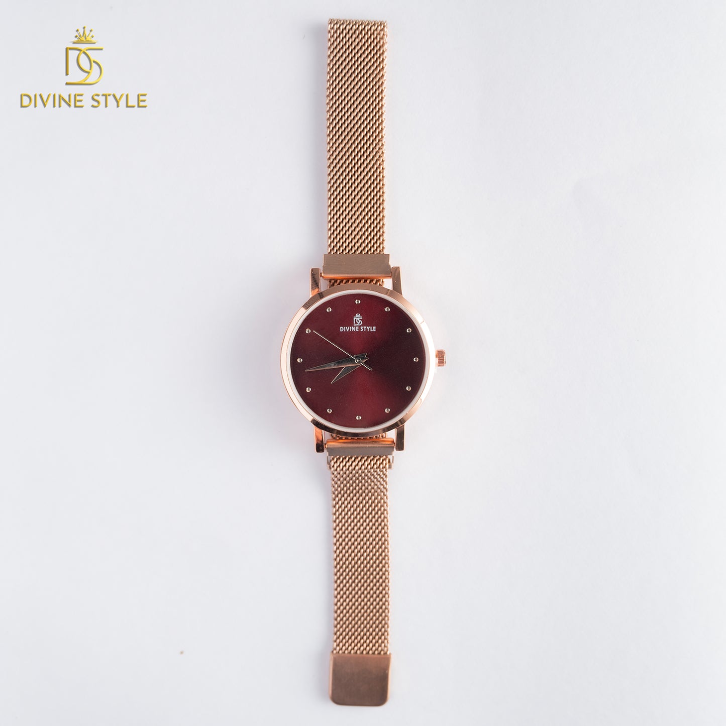 Divine Style Rose Gold Plated Mesh Chain Analog Wrist Watch for Women (Maroon)