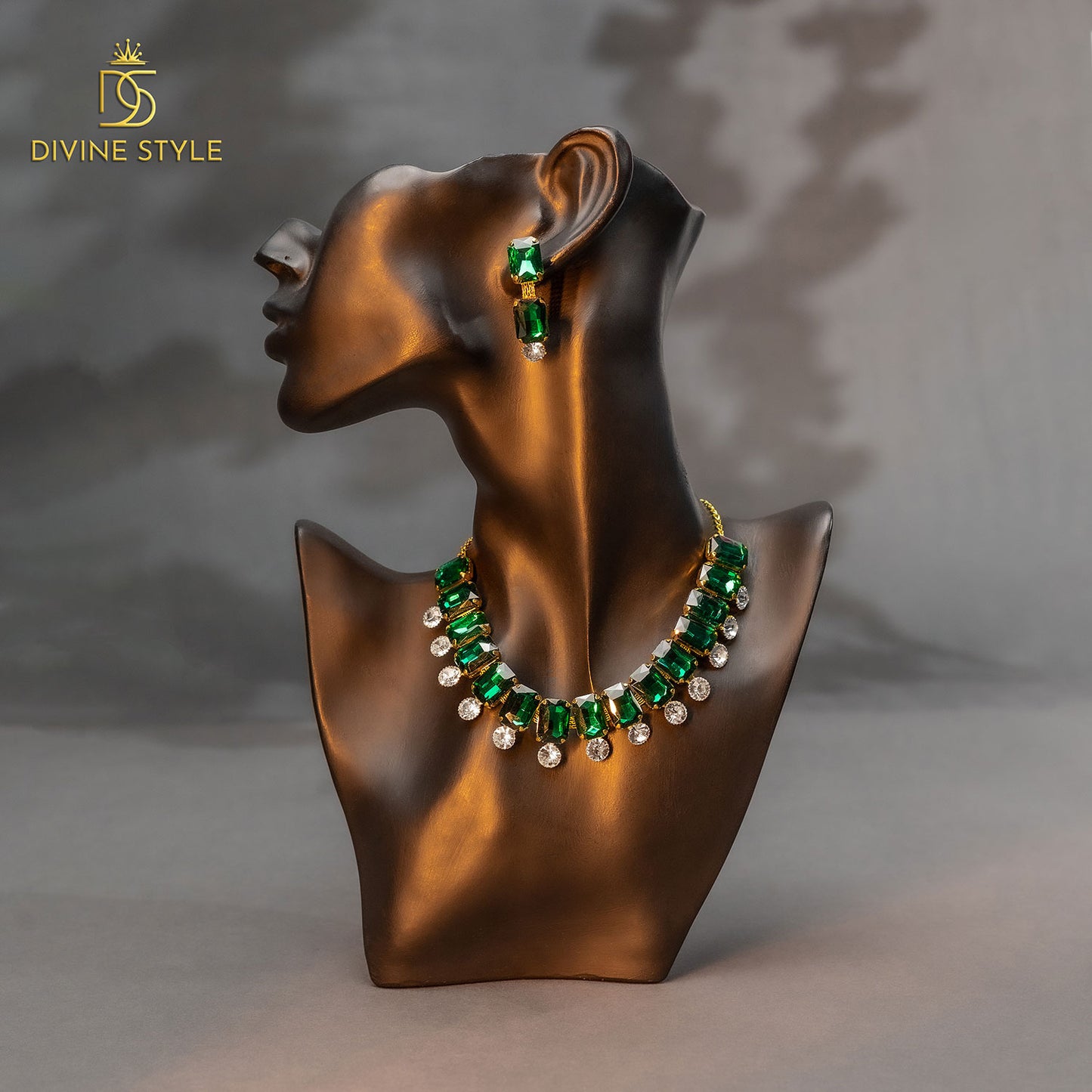 Divine Style Choker Necklace Set for Women and Girls in Green Kundan Meenakar Indian jewellery collection