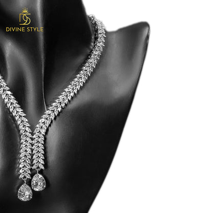 Divine Style Graceful Women jewellery sets