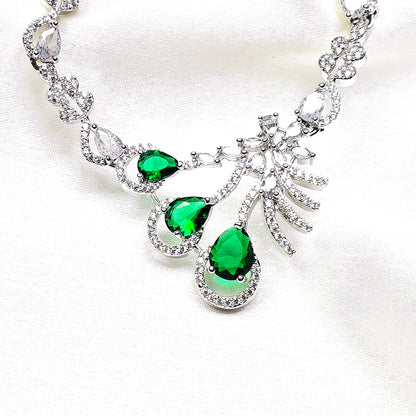 Divine Style ternion Necklace With Earrings