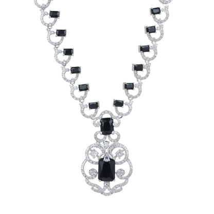Divine Style Emarald Necklace With Earrings